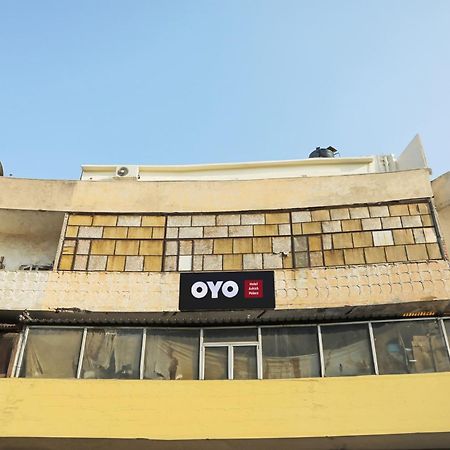 Oyo Kashish Palace Нью-Делі Екстер'єр фото