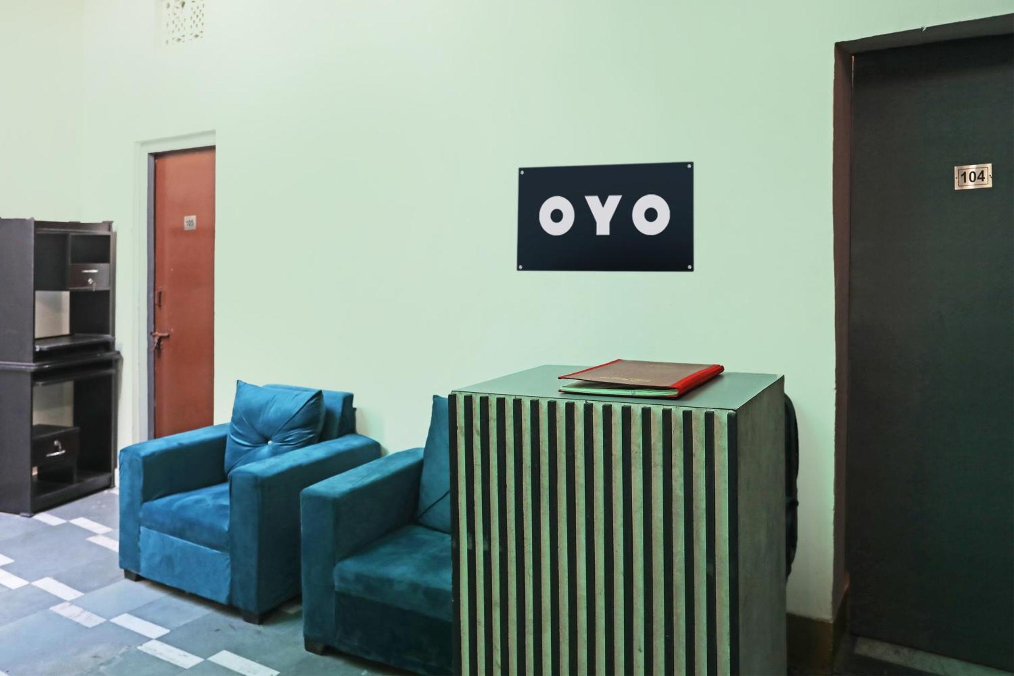 Oyo Kashish Palace Нью-Делі Екстер'єр фото